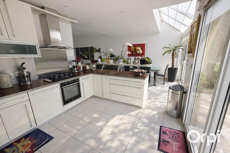 Maison - 137 m² - 4 pièces