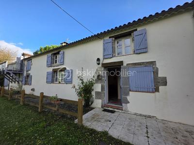 Maison en pierre - 170 m² - 6 pièces