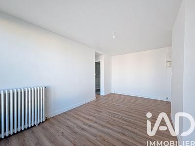 Appartement - 65 m² - 4 pièces