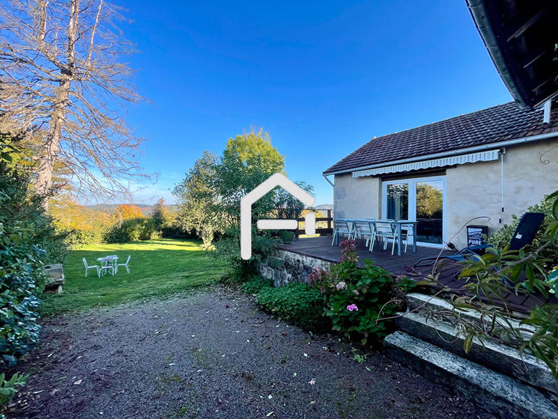 Demeure - 257 m² - 8 pièces