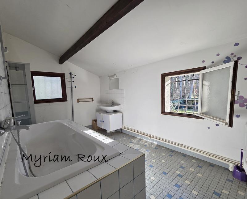 Maison - 143 m² - 6 pièces