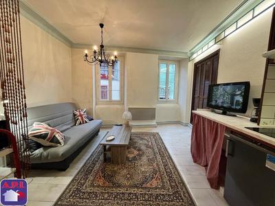 Studio - 24 m² - 1 pièce