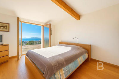 Villa - 180 m² - 6 pièces