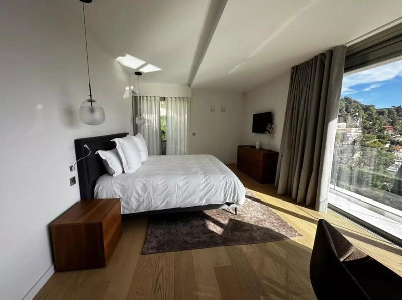 Villa - 360 m² - 7 pièces