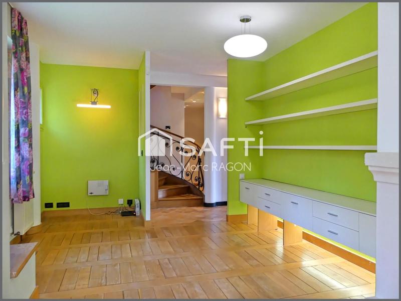 Maison - 158 m² - 7 pièces