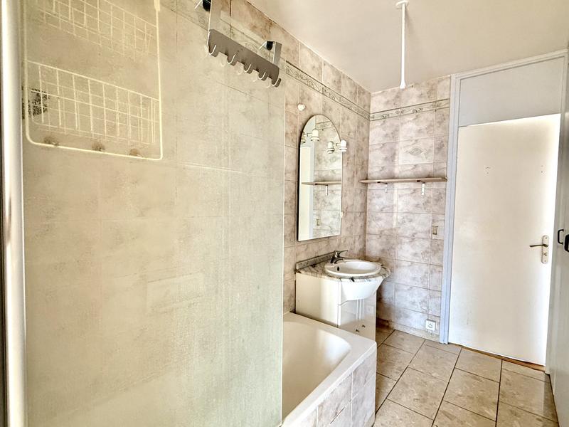 Appartement - 99 m² - 3 pièces