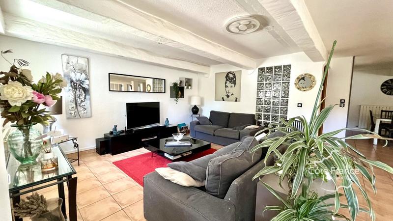 Appartement - 175 m² - 6 pièces