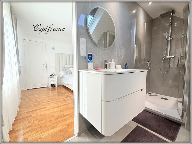 Maison - 179 m² - 7 pièces