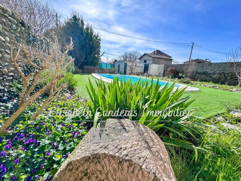 Maison - 187 m² - 5 pièces