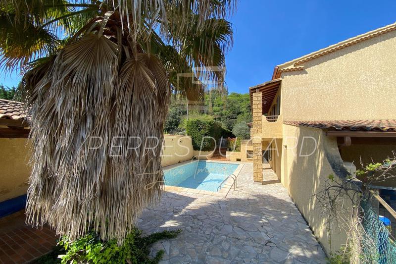 Maison - 136 m² - 5 pièces