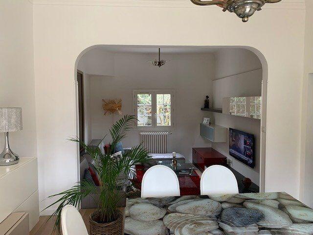 Villa - 180 m² - 6 pièces