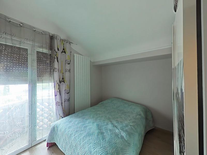 Maison - 245 m² - 10 pièces