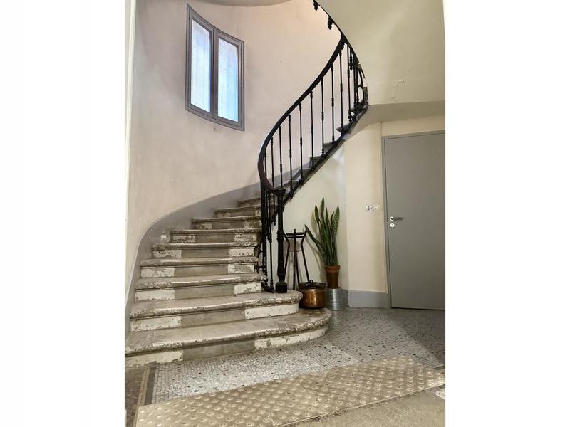 Appartement - 165 m² - 6 pièces