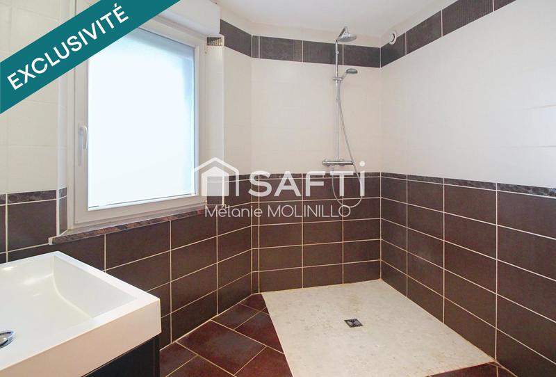 Maison - 260 m² - 12 pièces