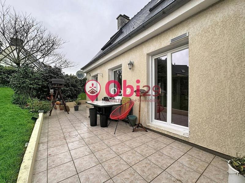 Maison - 92 m² - 5 pièces