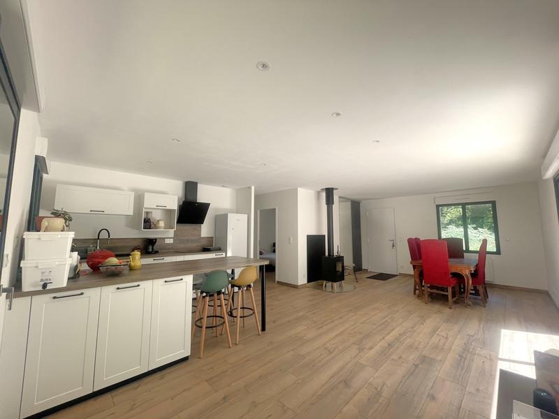 Maison - 96 m² - 4 pièces