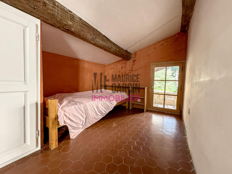 Maison - 175 m² - 7 pièces