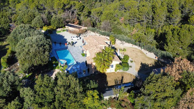 Villa - 161 m² - 5 pièces