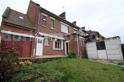 Maison de ville - 93 m² - 5 pièces