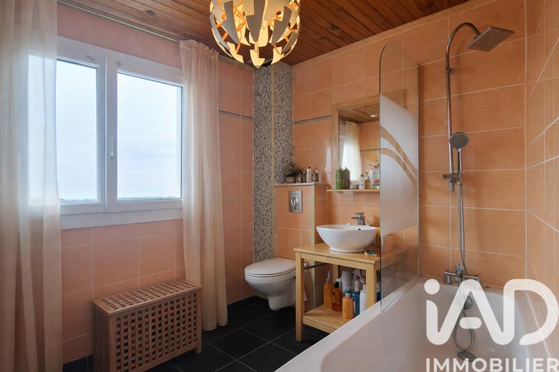 Maison - 95 m² - 4 pièces