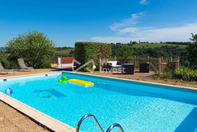 Maison - 189 m² - 12 pièces