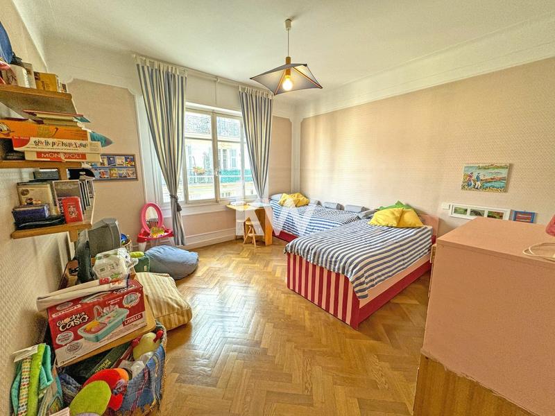 Appartement - 120 m² - 4 pièces