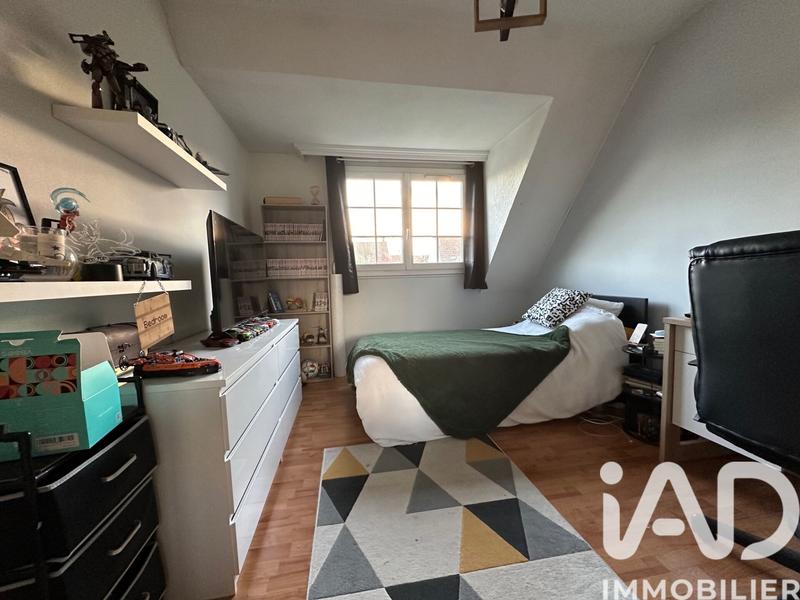 Maison - 93 m² - 4 pièces