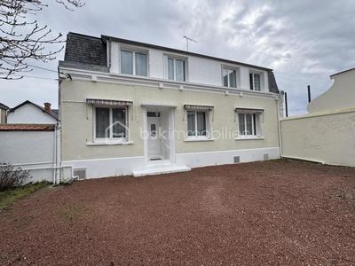 Maison - 122 m² - 6 pièces