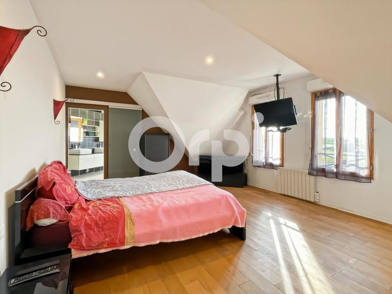 Maison - 209 m² - 6 pièces