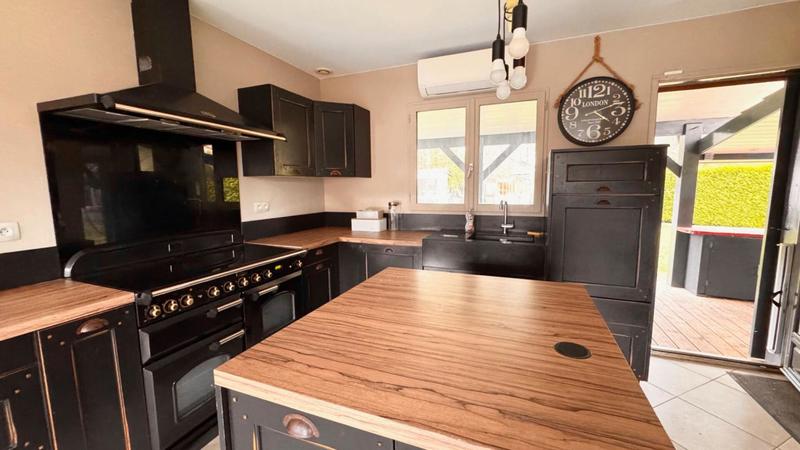 Villa - 139 m² - 5 pièces