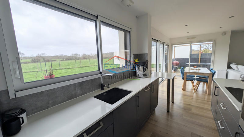 Maison contemporaine - 94 m² - 5 pièces