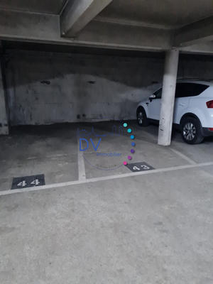 Parking / Garage - 11 m²