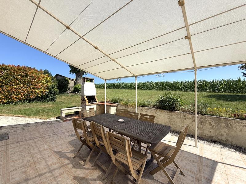 Maison - 314 m² - 10 pièces