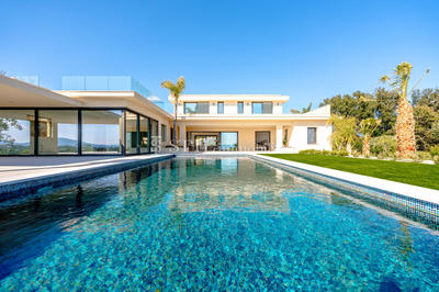 Villa - 353 m² - 6 pièces