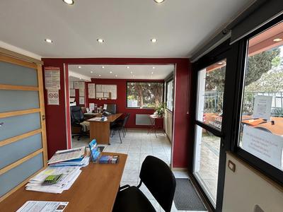 Fonds de commerce - Magasins - 45 m²