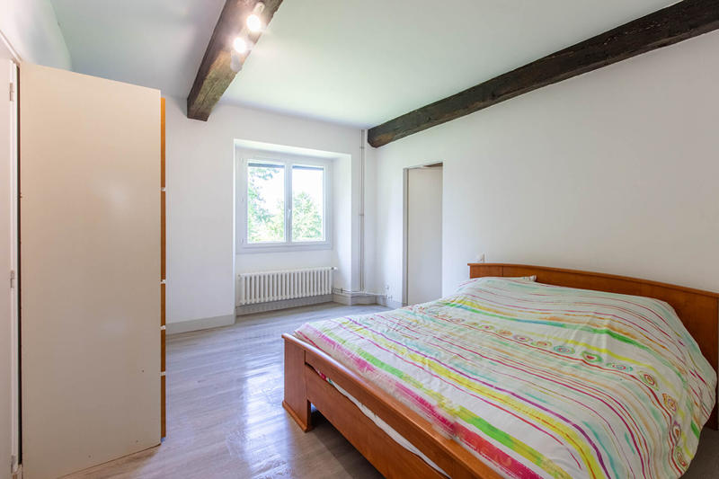 Maison - 265 m² - 7 pièces