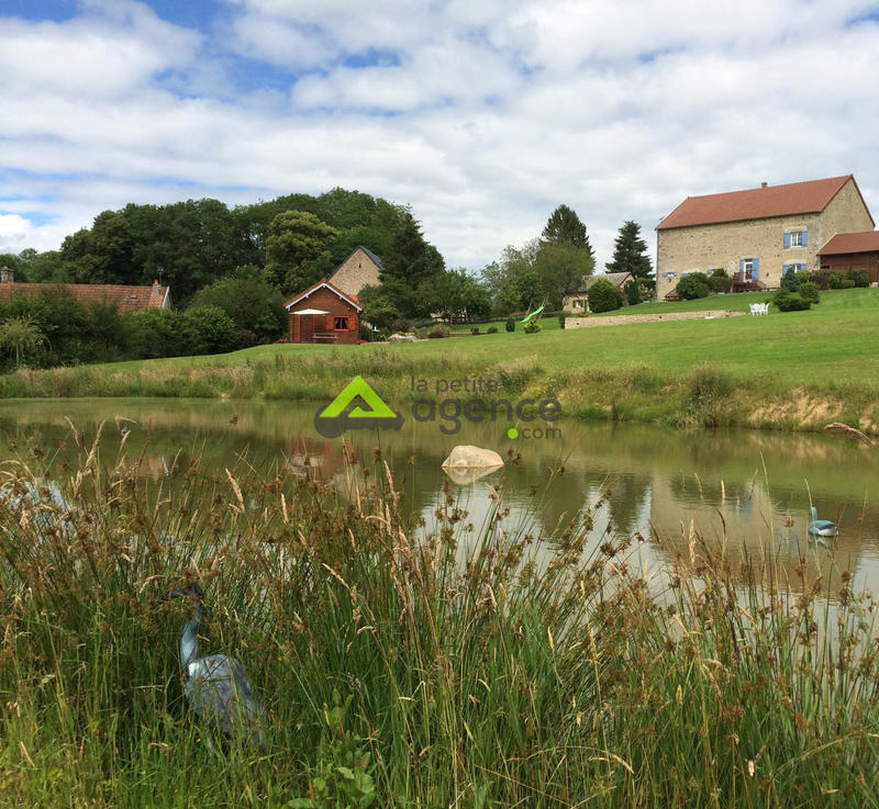 Maison - 270 m² - 11 pièces