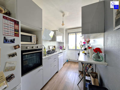 Appartement - 76 m² - 4 pièces