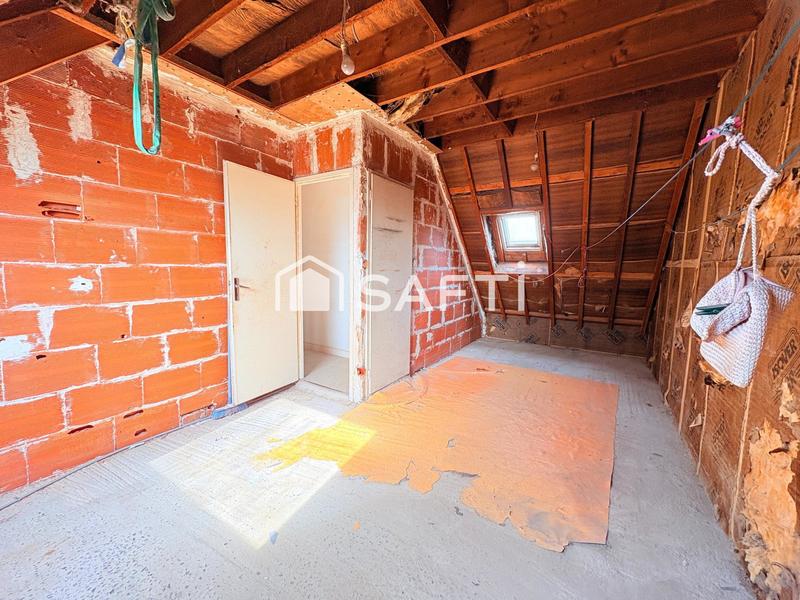 Maison - 94 m² - 5 pièces