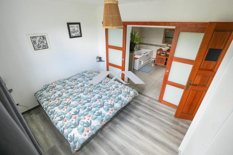 Villa - 196 m² - 8 pièces