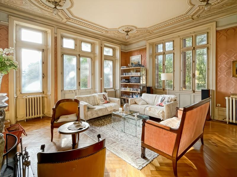 Maison ancienne - 215 m² - 9 pièces