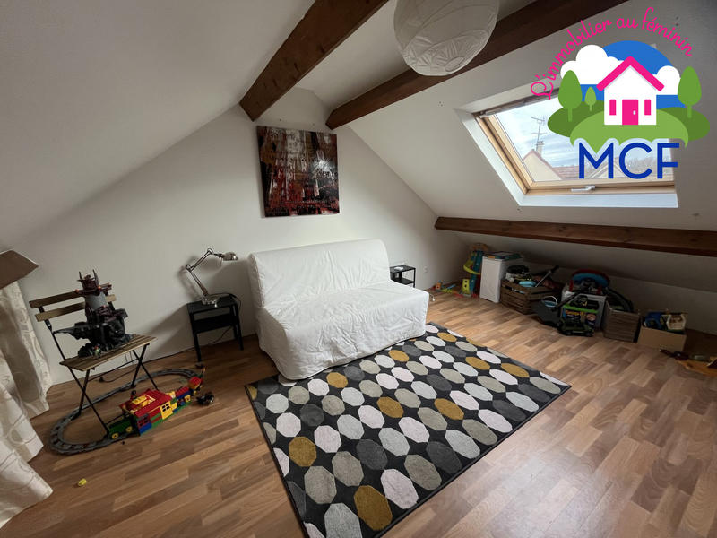 Maison traditionnelle - 93 m² - 5 pièces