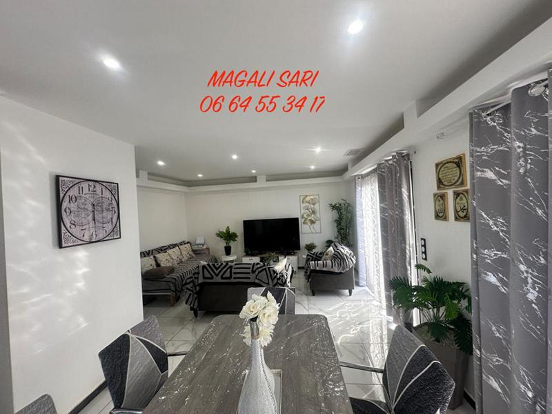 Villa - 90 m² - 5 pièces