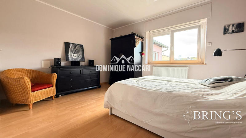 Maison - 180 m² - 6 pièces