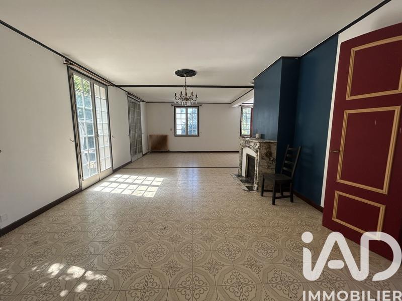 Maison - 201 m² - 7 pièces