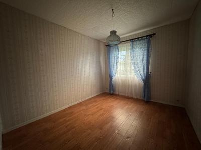 Maison - 86 m² - 5 pièces