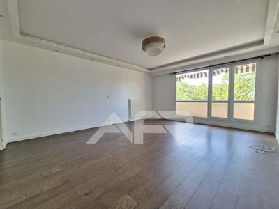 Appartement - 109 m² - 5 pièces