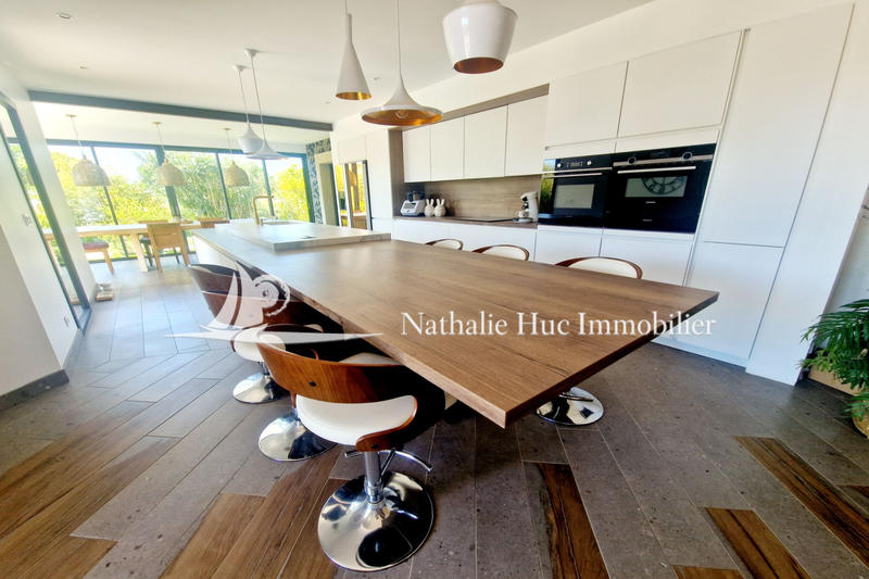 Villa - 205 m² - 5 pièces