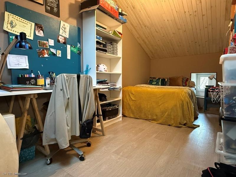 Propriété - 195 m² - 7 pièces