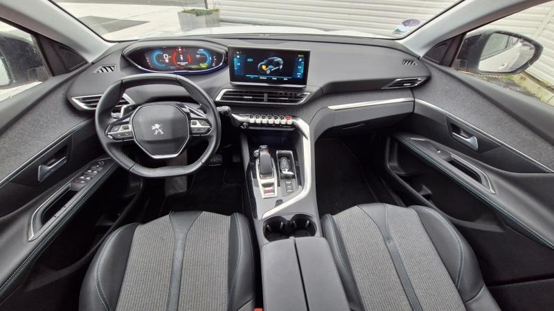 Peugeot 3008 Hybrid 225 E-Eat8 Allure Pack